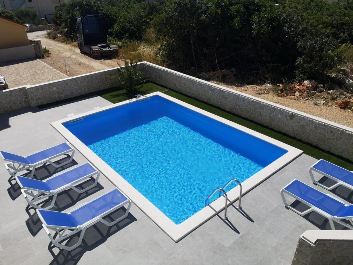 Villa Mateo 诺瓦利娅 外观 照片